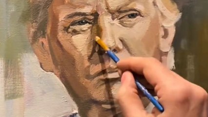 Gifted Polish artist brings surreal Donald Trump portrait to life *Timelapse*