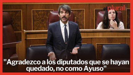 El dardo de Urtasun a Ayuso tras hablar en catalán: "Agradezco a los diputados que se hayan quedado"