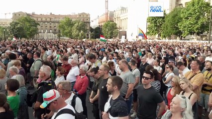 Milhares de pessoas manifestaram-se contra o governo em Budapeste
