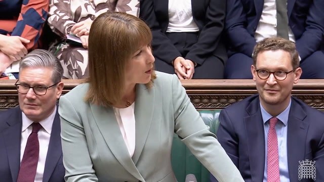Spending Review: Reeves announces £39bn boost for social housing
