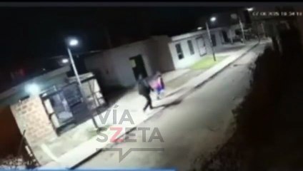 Brutal golpiza a un niño en plena calle