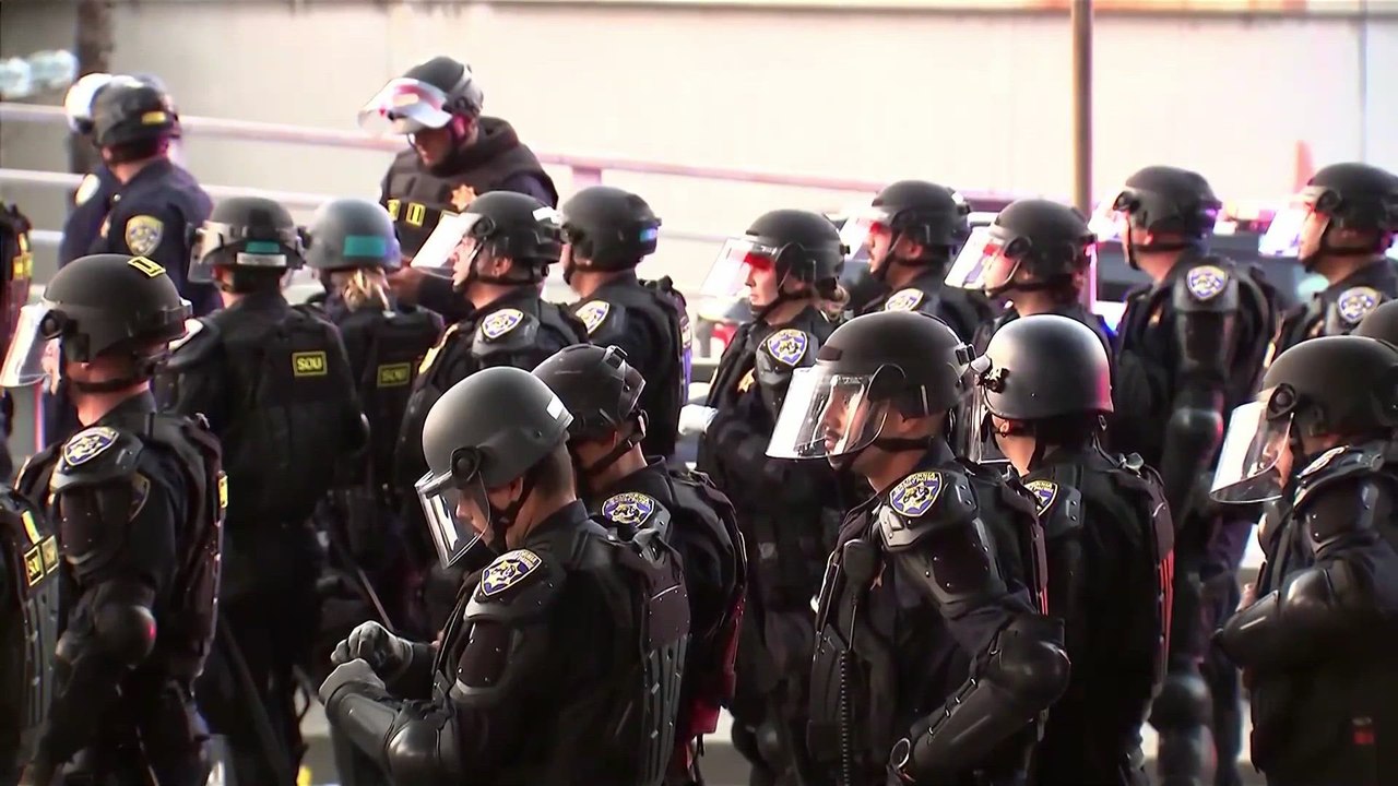 Clashes Erupt as LA Anti-ICE Demonstrations Enter Fourth Day"