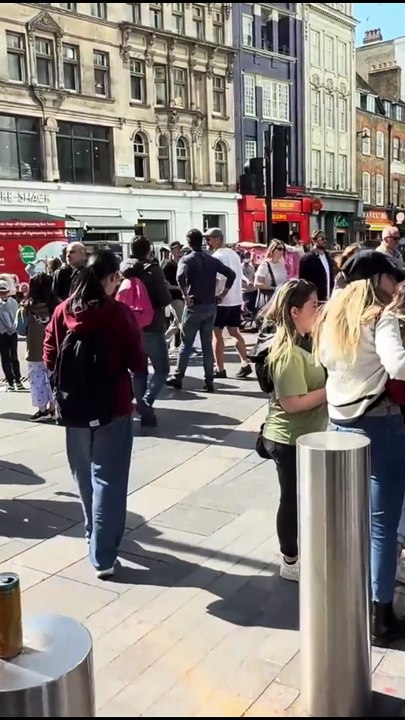 🇬🇧 No commentary, just pure London 4k vibes 🎧🚶