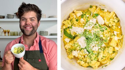 How to Make Spinach & Feta Mug Scrambled Eggs