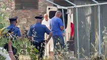 Escort uccisi, i carabinieri a casa del killer: le immagini che ipotizzano nuove scoperte