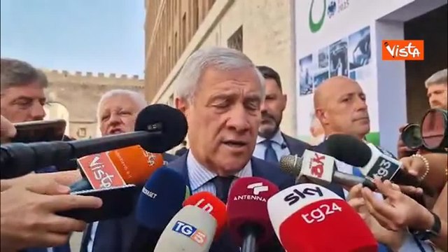 Tajani sugli irregolari dagli Usa a Guantanamo: «Ne parlerò con Rubio, ma siamo pronti a riprendere gli italiani»