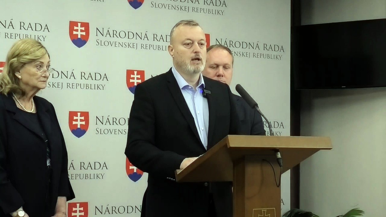 ZÁZNAM: KÚ odmieta kritiku Bittó Cigánikovej k zmenám o duchovných v nemocniciach