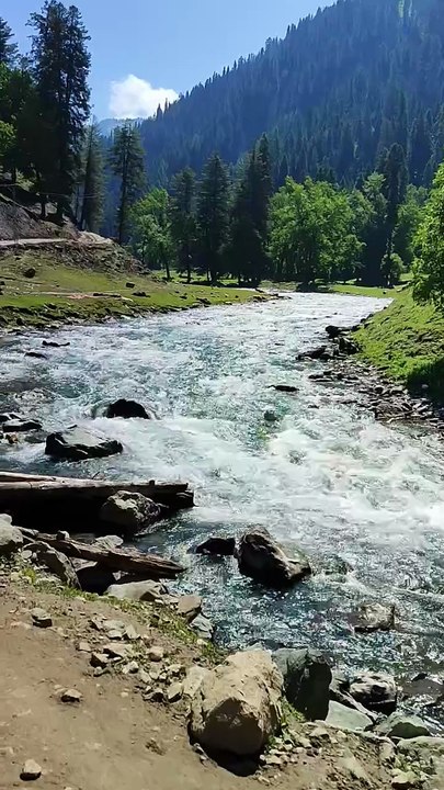 Exploring the Hidden Gems of Pakistan: A Journey Through Nature and Culture"