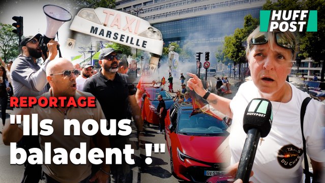 Devant Bercy, le coup de pression des taxis, lassés d’être « pris pour des idiots » par le gouvernement