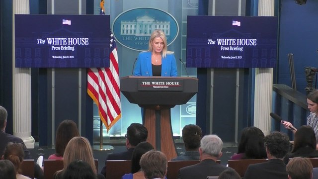 Explosive Briefing Debut: Karoline Leavitt Goes All In on Radical Left and Democrat Leaders