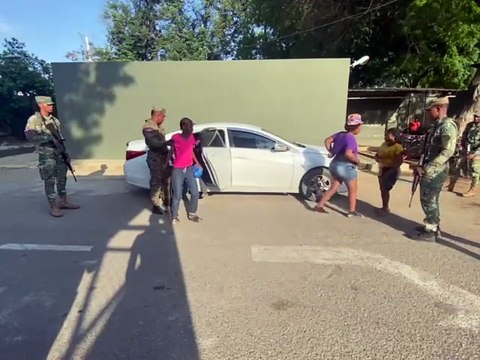 Envían a la justicia a tres hombres por tráfico de indocumentados en Valverde-Mao y San Juan de la Maguana 1