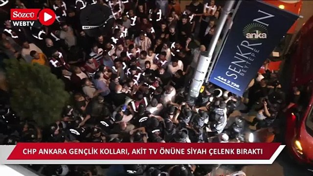 CHP Ankara Gençlik Kolları, Akit TV önüne siyah çelenk bıraktı