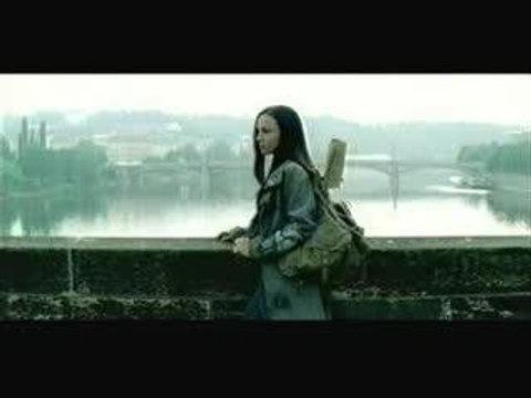 Linkin Park - Numb (Music Video)