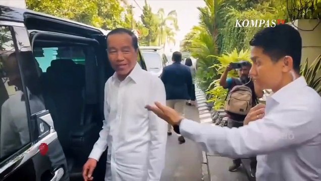 Roy Suryo CS Terbitkan Buku Jokowi's White Paper, UGM Tegaskan Jokowi Alumni Sah | DIPO INVESTIGASI