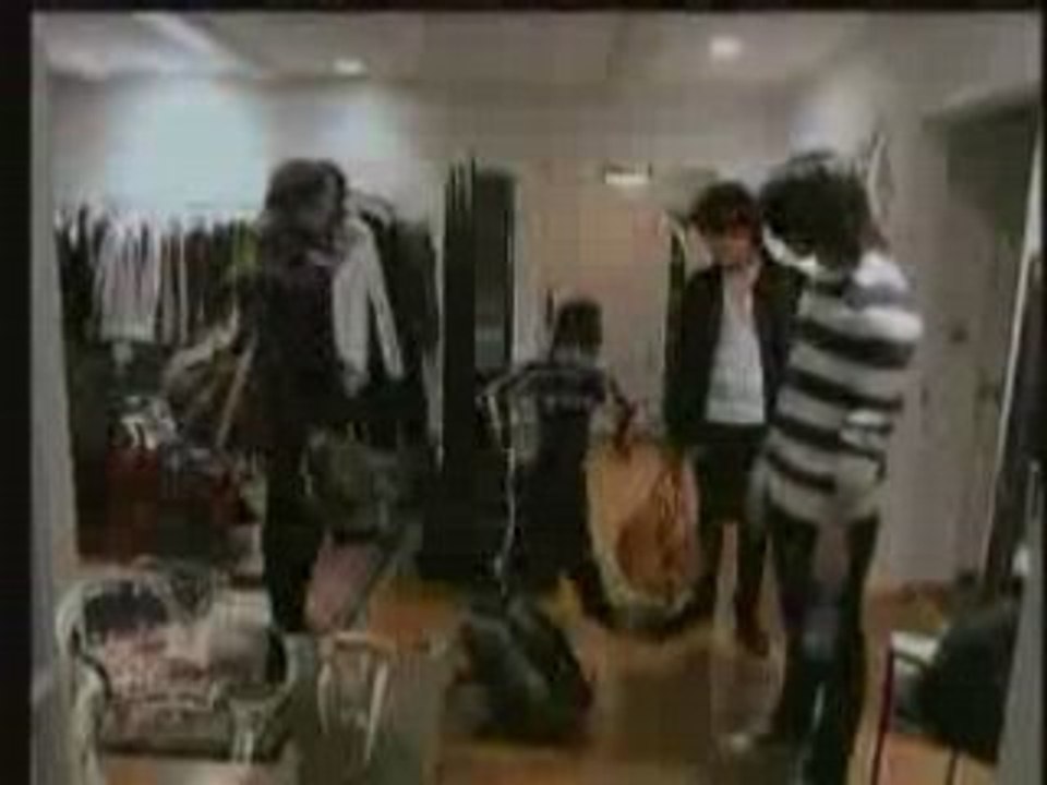 Jonas Brothers : Living The Dream Episode 1