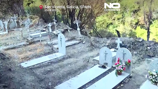 Chiesa ridotta in cenere mentre incendi devastano San Vicente in Spagna
