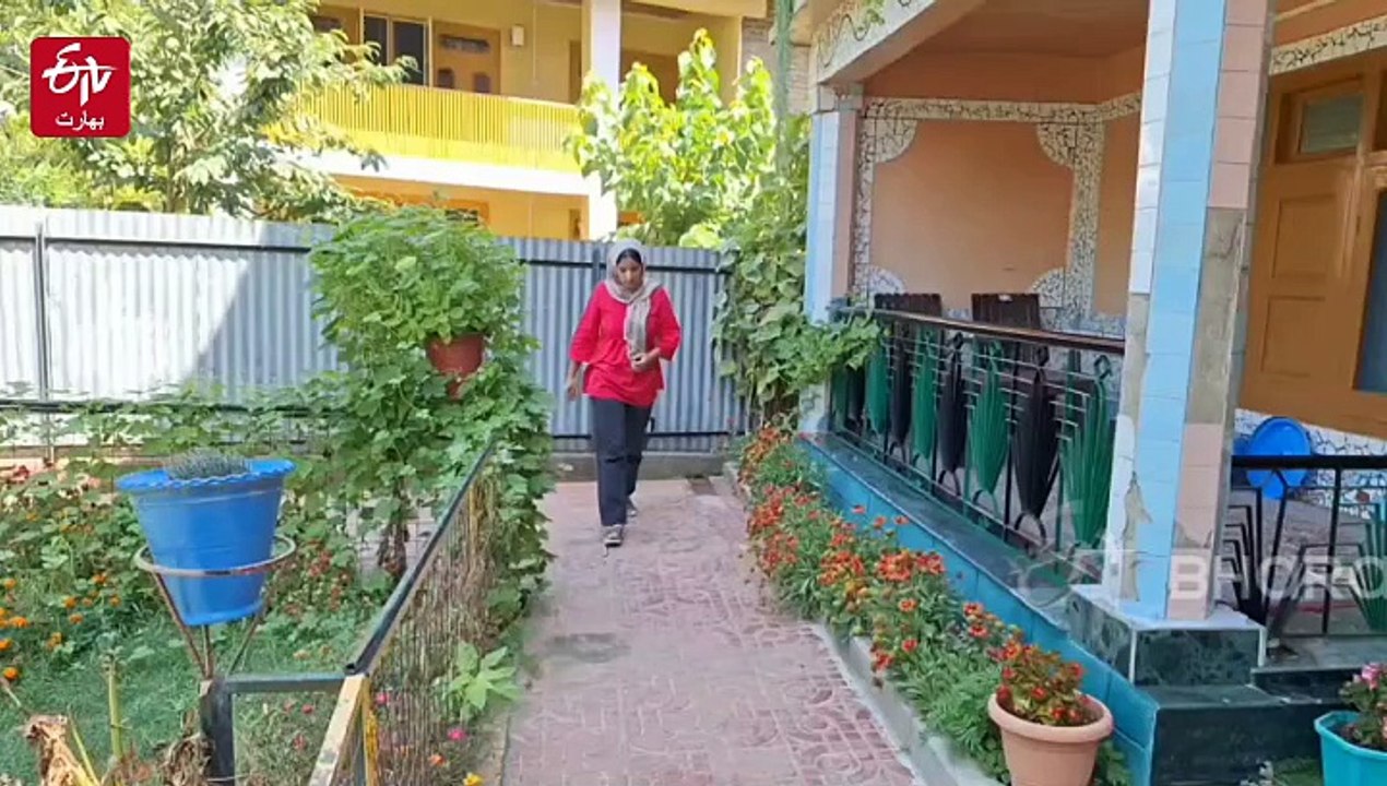 بانڈی پورہ کی سیرت طارق انفلوئنسر بک آف ورلڈ ریکارڈس میں نام درج کرانے والی پہلی کشمیری لڑکی