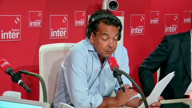 François Bayrou, courageux ou fuyard ? L'édito politique de Patrick Cohen