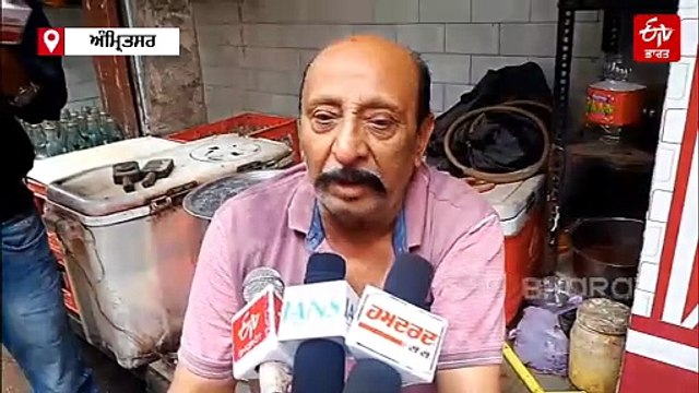 ਪੰਜਾਬ 'ਚ ਮੀਂਹ-ਹੜ੍ਹ ਦੇ ਹਾਲਾਤ: ਅੰਮ੍ਰਿਤਸਰ ਵਿੱਚ ਦੋ ਥਾਂ ਇਮਾਰਤ ਢੇਰ, ਇਨ੍ਹਾਂ ਹੜ੍ਹ ਪ੍ਰਭਾਵਿਤ ਪਿੰਡਾਂ ਦੇ 14 ਸਕੂਲਾਂ ਨੂੰ ਬੰਦ ਕਰਨ ਦੇ ਆਦੇਸ਼