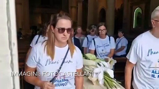 Quarrata, i funerali di Meri Malucchi, l'ex pallavolista scomparsa dopo una lunga malattia