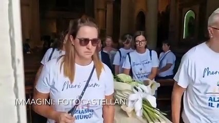 Quarrata, i funerali di Meri Malucchi, l'ex pallavolista scomparsa dopo una lunga malattia
