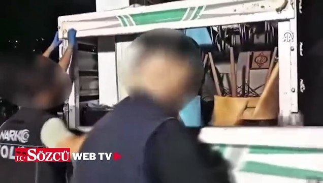 Valizlere gizlenmiş 26 kilogram skunk ele geçirildi