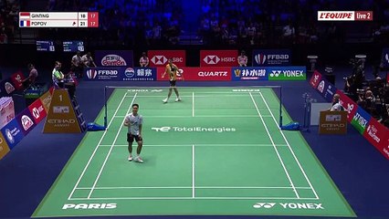 Le cordage de sa raquette éclaté, Ginting concède le point à Popov - Badminton