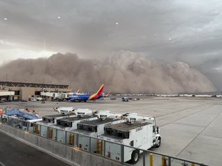 Arizona eyaletinde dev toz bulutu
