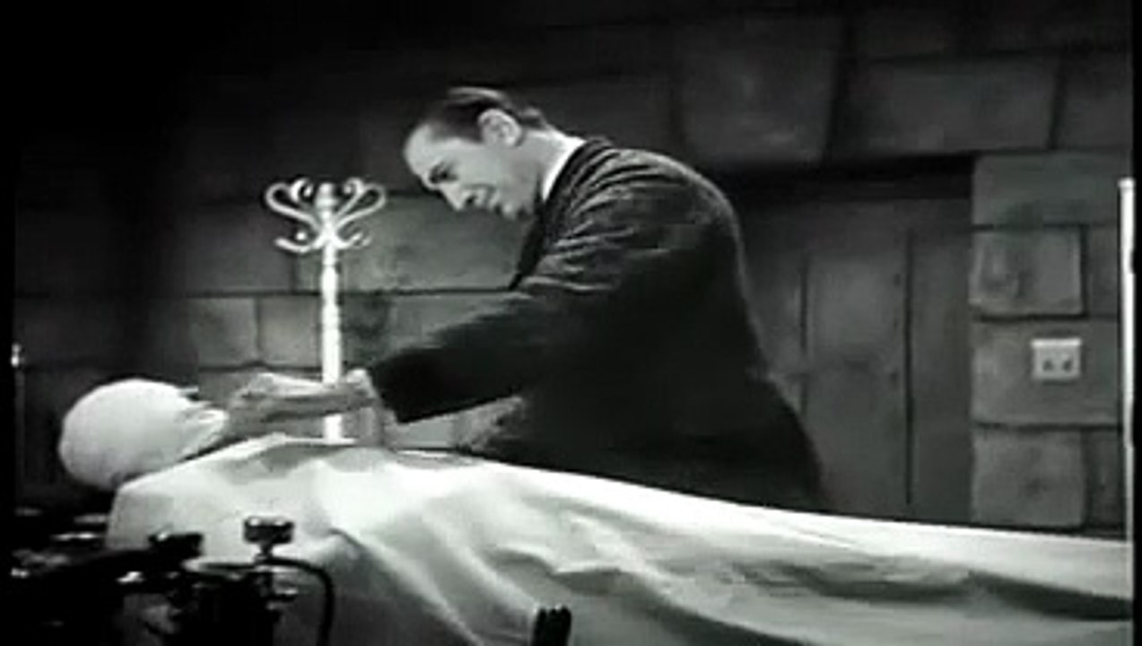 The Raven (1935)