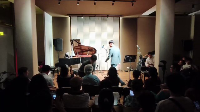 Đặng Công Đức plays Nocturne no. 20 in C Sharp Minor-Chopin