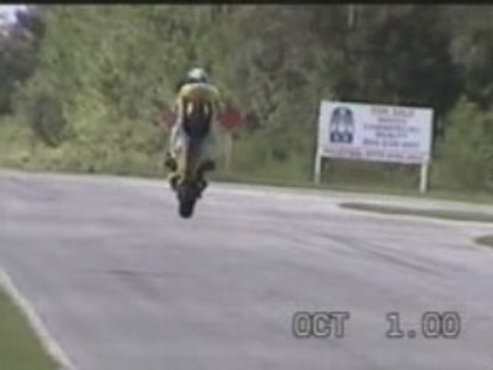 Stuntcrash02