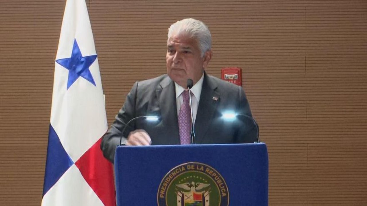 Mulino exige cooperación de concesionarios para frenar salida de droga desde los puertos