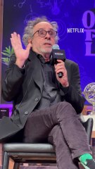 [웬즈데이 입문학🎓] 팀 버튼이 말하는 제나 & 에마의 장점 팀 버튼, 제나 오르테가, 에마 마이어스와 함께한 GV 풀버젼도 커밍쑨🖤