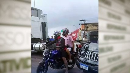 Acidente causa lentidão no elevado do Entroncamento em Belém