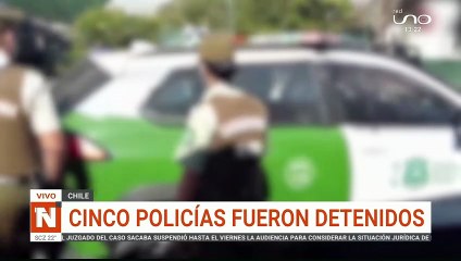 cinco policías detenidos