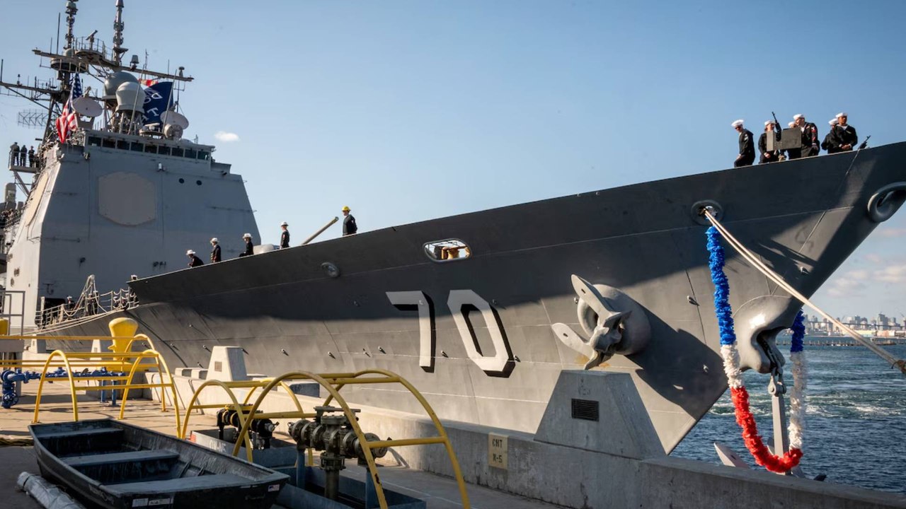 Estados Unidos refuerza su despliegue militar: dos potentes buques se suman a la ofensiva