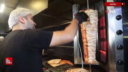 Hatay’da kavurucu sıcakta döner ustasının zorlu mesaisi