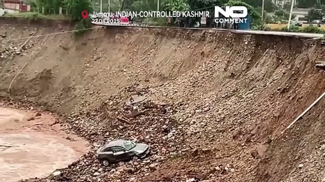 Hindistan kontrolündeki Keşmir'de sel ve heyelan: En az 32 ölü