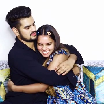 Real Love #LoveInRealLife #RelationshipGoals #CoupleGoals #TrueLove #EmotionalConnection #RomanticStory #LoveReaction #RealLoveMoments #LoveAndLaughter #CuteCoupleVibes #CouplePrank #RomanticPrank #EmotionalPrank #GoneTooFar #SheDidntExpectThis #JealousG