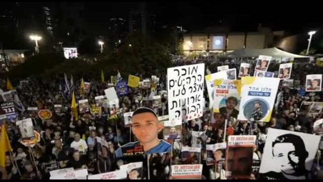 A Tel Aviv migliaia in piazza per chiedere un accordo sugli ostaggi