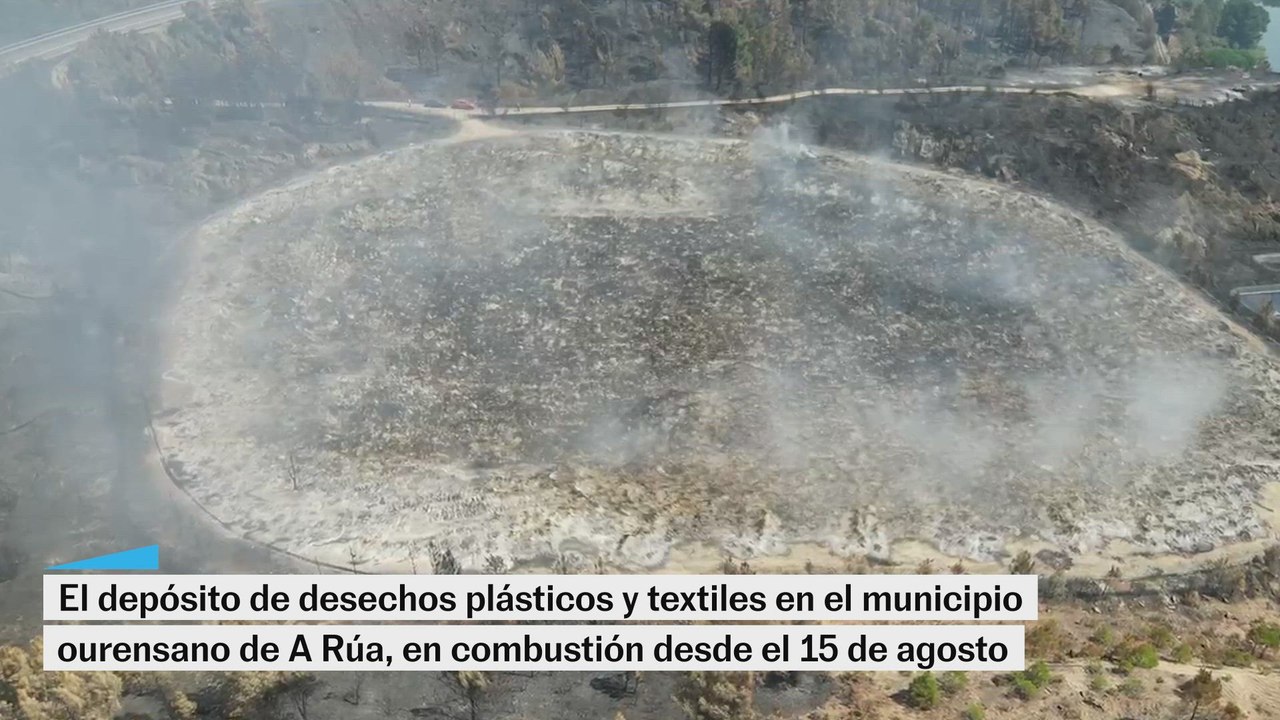 Imágenes aéreas del depósito de desechos plásticos y textiles en A Rúa