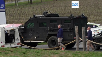 Avustralya'da 2 polisi öldüren saldırgan için insan avı sürüyor