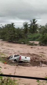 Severe Flooding Hits Mae Hong Son, Thailand After Storm Kajiki Remnants 🌊🇹🇭
