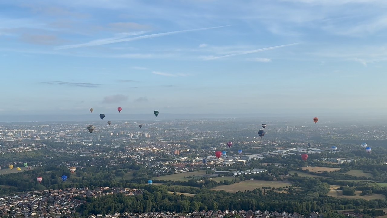 Are you worried about rising bills this winter, and what should Rachel Reeves do in the autumn statement to ease the pressure?