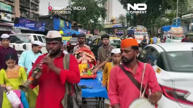 India begins ten-day Ganesha festival with processions and prayers