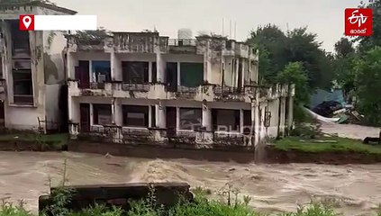 ദുരന്തം വഴി മാറിയ ധീരത;  അപകട സാധ്യത വകവയ്‌ക്കാതെ സൈന്യത്തിൻ്റെ ഹെലികോപ്റ്റർ രക്ഷാപ്രവര്‍ത്തനം