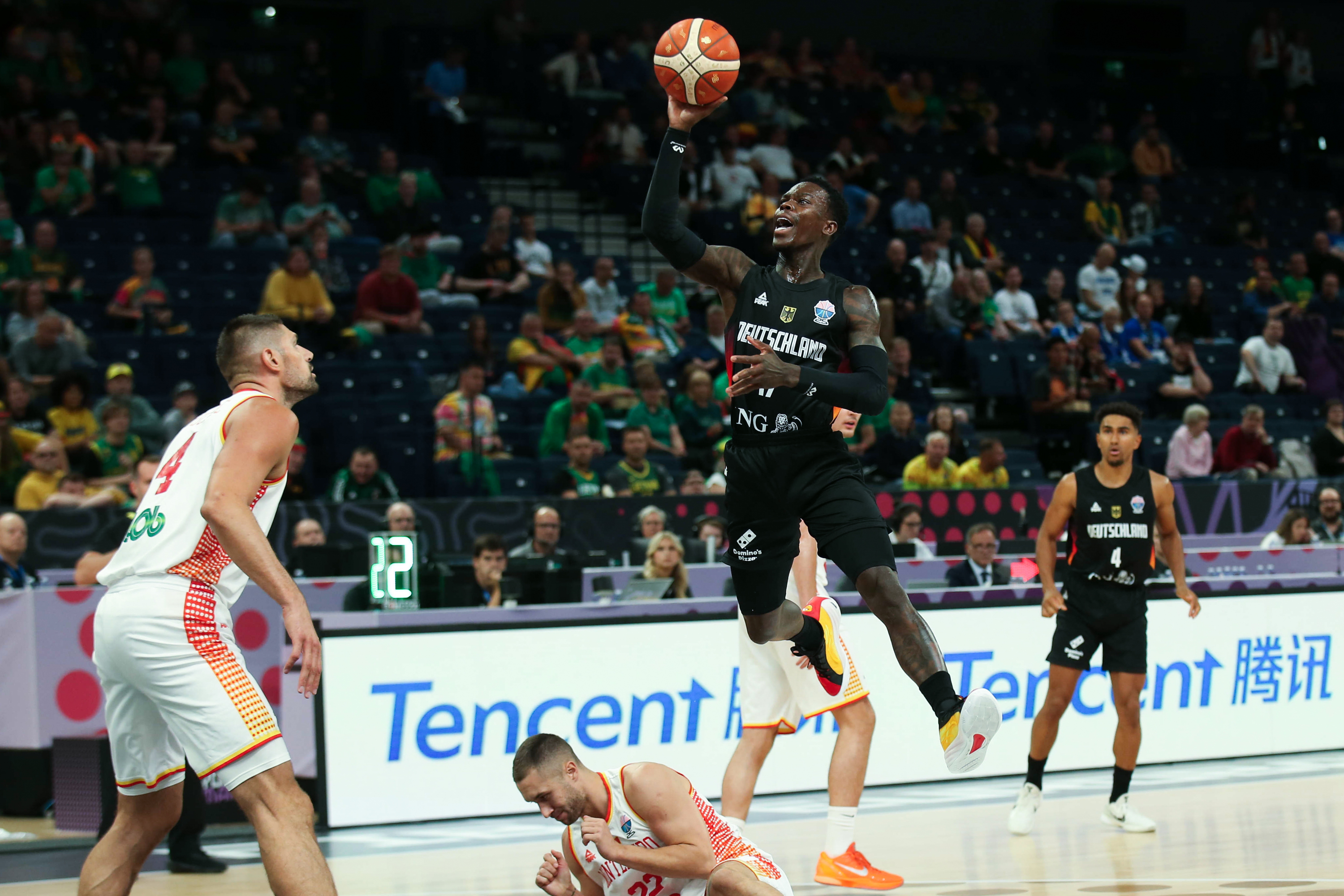 EuroBasket : L’Allemagne de Dennis Schröder écrase le Monténégro !