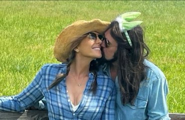 Elizabeth Hurley's relationship with Billy Ray Cyrus 'feels nice' because he's so 'supportive'