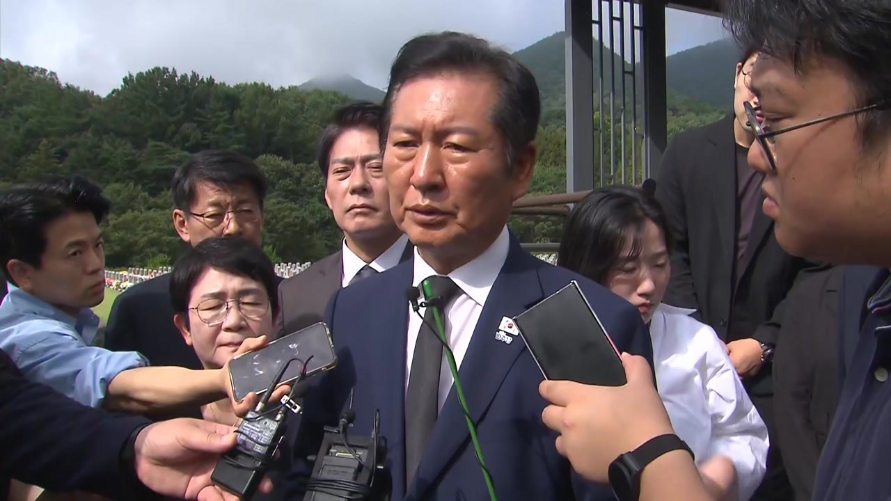 '장동혁 선출'에 말 아낀 정청래..."가겠습니다" / YTN