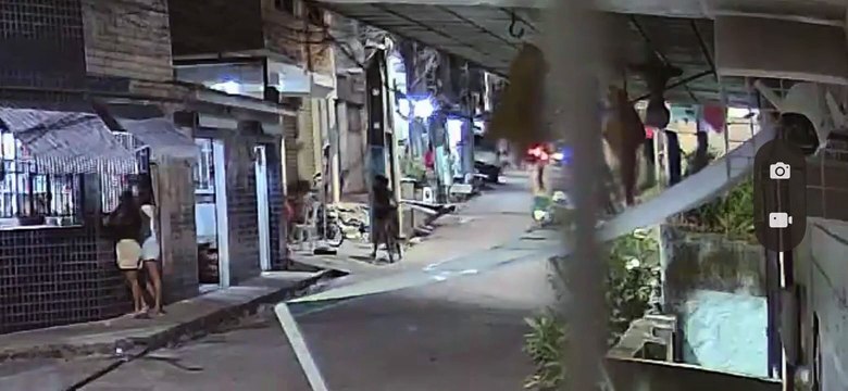 Vídeo mostra atentado a tiros no Jacintinho: inocentes correram desesperados